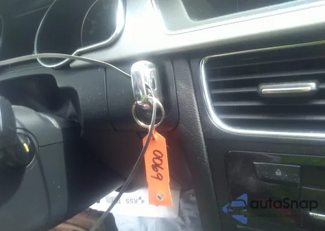 2013 Audi A5 2.0T Premium из США, поврежденный, VIN WAUVFAFR6DA026826